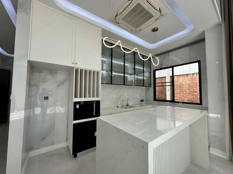 Grand Bangkok Boulervard Srinakarin, Bangkok, ศรีนครินทร์, Nong Bon, Prawet, Bangkok, 5 Bedrooms, 560 sqm, Single Detached House For Rent, by Tharnavee Tharnasetthadakul, 500186155 - DDproperty.com