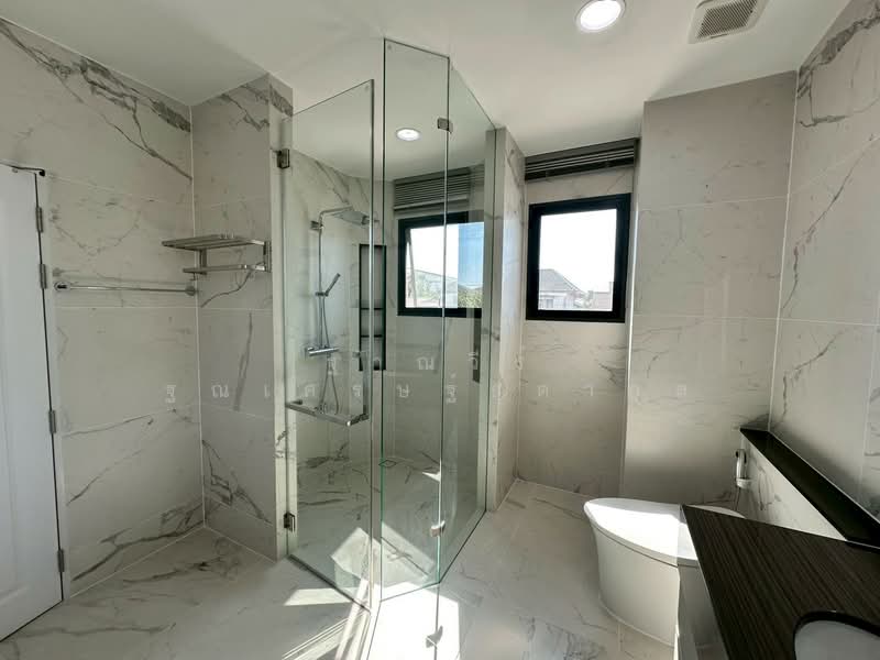 Grand Bangkok Boulervard Srinakarin, Bangkok, ศรีนครินทร์, Nong Bon, Prawet, Bangkok, 5 Bedrooms, 560 sqm, Single Detached House For Rent, by Tharnavee Tharnasetthadakul, 500186155 - DDproperty.com