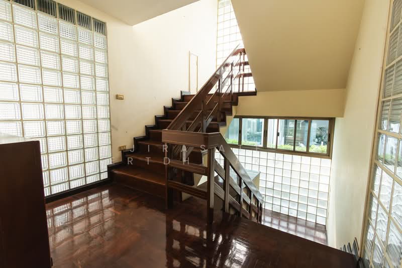 บ้านเดี่ยวหัวมุม ใจกลางสุขุมวิท 24, กรุงเทพ, คลองตัน, คลองเตย, กรุงเทพ, 888 ตร.ม., บ้านเดี่ยว ให้เช่า, โดย Jirasate Lertdhirakul, 500186175 - DDproperty.com