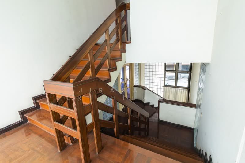 บ้านเดี่ยวหัวมุม ใจกลางสุขุมวิท 24, กรุงเทพ, คลองตัน, คลองเตย, กรุงเทพ, 888 ตร.ม., บ้านเดี่ยว ให้เช่า, โดย Jirasate Lertdhirakul, 500186175 - DDproperty.com