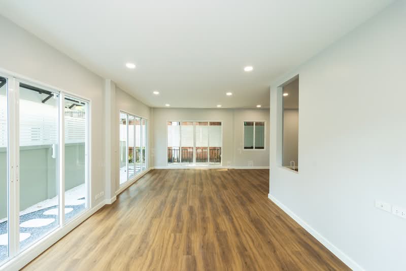 Bangkok Boulevard Ratchada-Ramintra : บางกอก บูเลอวาร์ด รัชดา-รามอินทรา, กรุงเทพ, ถนนรัชดา-รามอินทรา, รามอินทรา, คันนายาว, กรุงเทพ, 120 ตร.ม., บ้านเดี่ยว ขาย, โดย ฐาณวีร์ ฐณเศรษฐ์ธดากุล, 500186185 - DDproperty.com