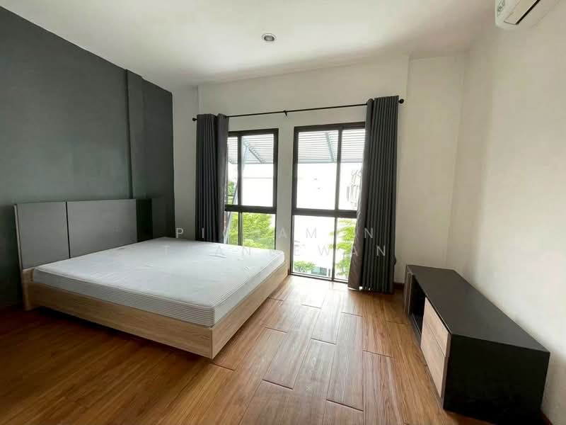 Areeya Mandarina Sukhumvit 77, Bangkok, Sukhumvit 77 Road (On Nut), Suan Luang, Suan Luang, Bangkok, 3 Bedrooms, 320 sqm, Townhouse For Rent, by Pichamon Thaneewan, 500186231 - DDproperty.com