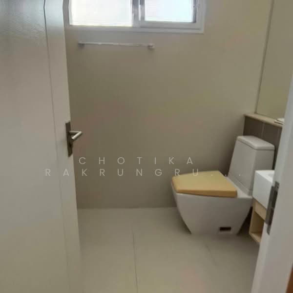 Baan Klang Muang Rama 9 (Motorway), Bangkok, New Bangkok-Chonburi Road, Suan Luang, Suan Luang, Bangkok, 3 Bedrooms, 150 sqm, Townhouse For Sale, by Chotika   Rakrungrueang, 500186281 - DDproperty.com