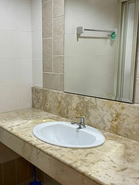 Lumpini Ville Phahol-Suthisarn, Bangkok, 23 Inthamara 2 Alley, Samsen Nai, Phaya Thai, Bangkok, 1 Bedroom, 45 sqm, Condo For Sale, by Pavadee Boonyarith, 500186284 - DDproperty.com