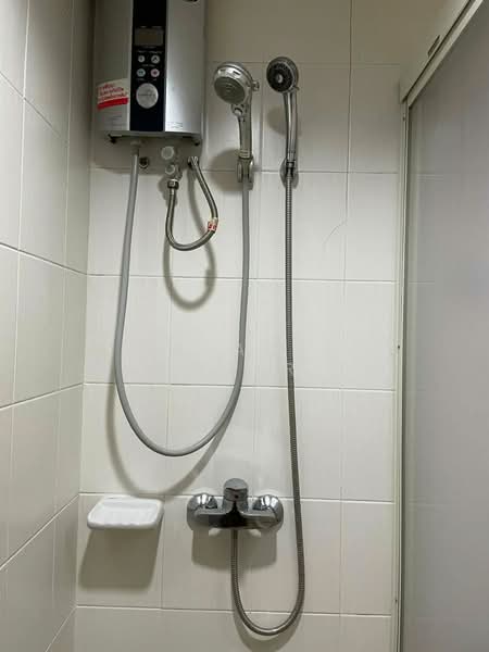 Lumpini Ville Phahol-Suthisarn, Bangkok, 23 Inthamara 2 Alley, Samsen Nai, Phaya Thai, Bangkok, 1 Bedroom, 45 sqm, Condo For Sale, by Pavadee Boonyarith, 500186284 - DDproperty.com