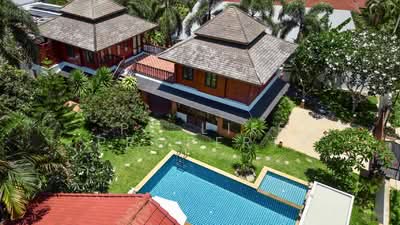 ขาย - 7S0187 Pool villa and resort for sale 55,000,000 baht 13 bedroom 14 bathroom at rawai have fully fur, ภูเก็ต