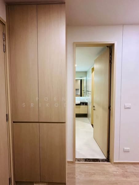 Noble State 39, Bangkok, 35 Soi Sukhumvit 39, Khlong Tan Nua, Watthana, Bangkok, 1 Bedroom, 30 sqm, Condo For Rent, by Porntiwa Srikoedmeesak, 500186325 - DDproperty.com