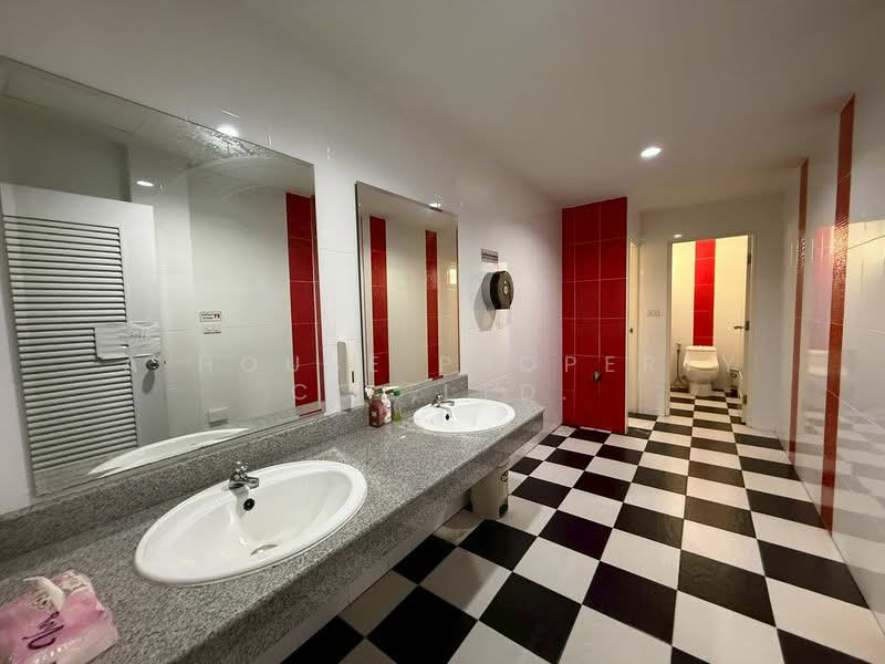 Apartment building for sale in Pluak Daeng, Rayong., Rayong, Pluak Daeng, Pluak Daeng, Rayong, , 3,188 sqm, Business For Sale, by A House Property Co.,Ltd., 500186326 - DDproperty.com