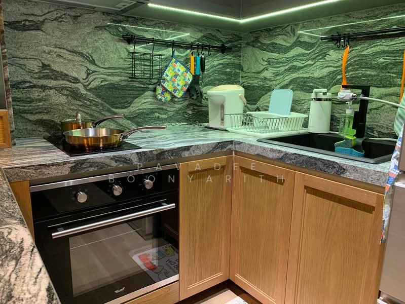 State Tower, Bangkok, 1055 Silom Road, Silom, Bang Rak, Bangkok, 2 Bedrooms, 68 sqm, Condo For Sale, by Pavadee Boonyarith, 500186337 - DDproperty.com