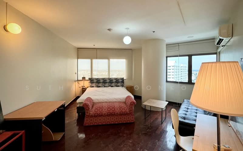 Central City East Tower, Bangkok, 1/121 East tower, Bang Na, Bang Na, Bangkok, 2 Bedrooms, 110 sqm, Condo For Rent, by Suthasin Boonkong, 500186350 - DDproperty.com