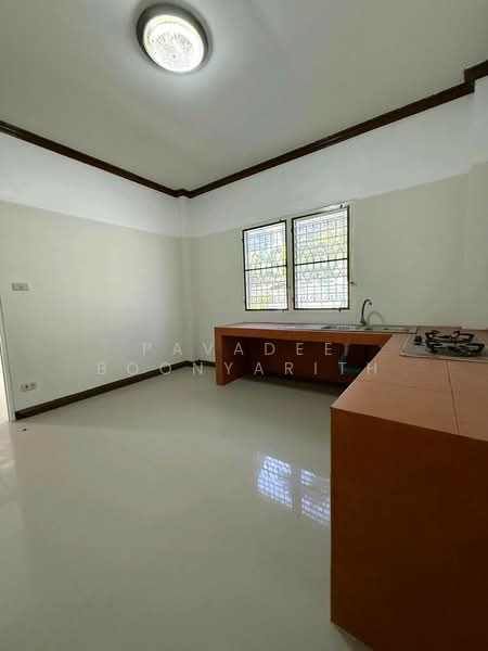 Nakarin Garden Village, Bangkok, Soi Romklao 19/1, Khlong Sam Prawet, Lat Krabang, Bangkok, 4 Bedrooms, 380 sqm, Single Detached House For Sale, by Pavadee Boonyarith, 500186355 - DDproperty.com