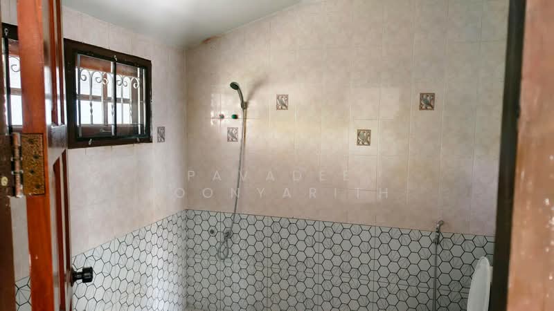 Nakarin Garden Village, Bangkok, Soi Romklao 19/1, Khlong Sam Prawet, Lat Krabang, Bangkok, 4 Bedrooms, 380 sqm, Single Detached House For Sale, by Pavadee Boonyarith, 500186355 - DDproperty.com