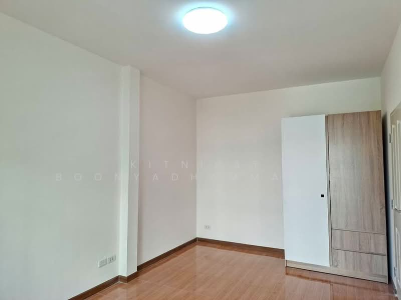 Habitia Wongwaen-Ramindra : ฮาบิเทีย วงแหวน–รามอินทรา, กรุงเทพ, ถนนเลียบคลองสอง, บางชัน, คลองสามวา, กรุงเทพ, 120 ตร.ม., ทาวน์เฮ้าส์ ขาย, โดย Kitnipat Boonyadhammakul, 500186357 - DDproperty.com