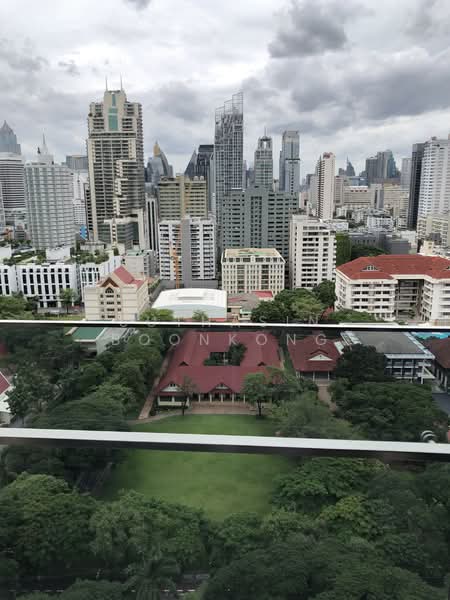 The Esse Asoke, Bangkok, 333 Soi Sukhumvit 21, Sukhumvit Road, Khlongtoei Nua, Watthana, Bangkok, 2 Bedrooms, 75 sqm, Condo For Rent, by Suthasin Boonkong, 500186376 - DDproperty.com