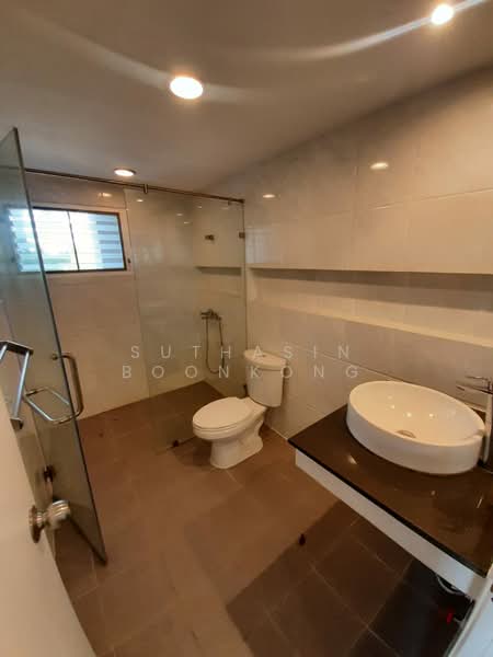 Regent on the Park 1, Bangkok, Soi Sukhumvit 26, Khong Tan, Khlong Toei, Bangkok, 3 Bedrooms, 250 sqm, Condo For Rent, by Suthasin Boonkong, 500186406 - DDproperty.com