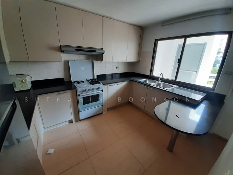 Regent on the Park 1, Bangkok, Soi Sukhumvit 26, Khong Tan, Khlong Toei, Bangkok, 3 Bedrooms, 250 sqm, Condo For Rent, by Suthasin Boonkong, 500186406 - DDproperty.com