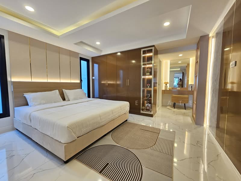 Pool Villa for Sale in South Pattaya Ideal for Investment, Chon Buri (Pattaya), Bang Lamung, Bang Lamung (Pattaya), Chon Buri (Pattaya), 5 Bedrooms, 302 sqm, Villa For Sale, by PLC real estate, 500186417 - DDproperty.com