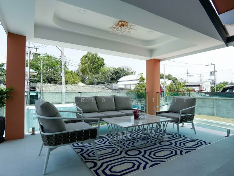 Pool Villa for Sale in South Pattaya Ideal for Investment, Chon Buri (Pattaya), Bang Lamung, Bang Lamung (Pattaya), Chon Buri (Pattaya), 5 Bedrooms, 302 sqm, Villa For Sale, by PLC real estate, 500186417 - DDproperty.com