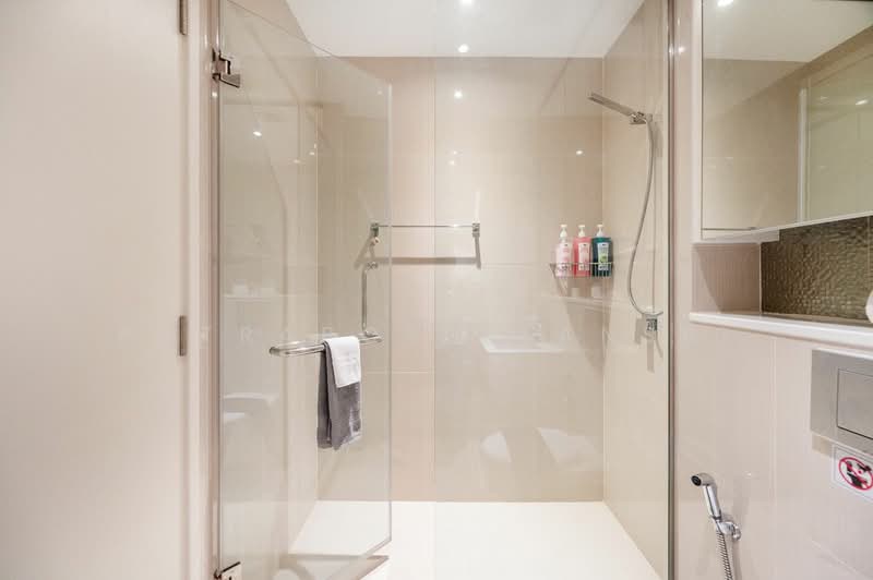 H Sukhumvit 43, Bangkok, 28 Sukhumvit 34 Road, Khlong Tan Nua, Watthana, Bangkok, 2 Bedrooms, 59 sqm, Condo For Sale, by Patraporn Kansri, 500186473 - DDproperty.com