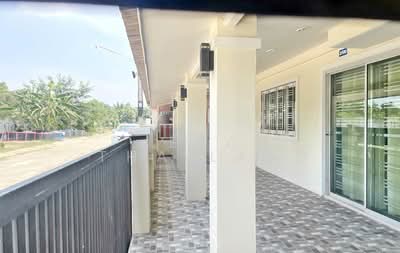 ขาย - ขายบ้านชั้นเดียว 2 ชั้น หมู่บ้านเคหะแห่งชาติ พุนพิน 168 ตร.ม., สุราษฎร์ธานี