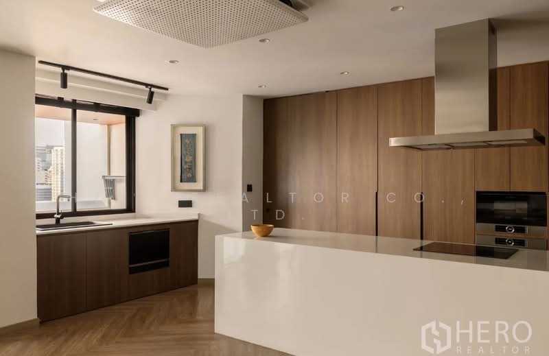 Newton Tower, Bangkok, Soi Sukhumvit 6, Khlong Toei, Khlong Toei, Bangkok, 2 Bedrooms, 188 sqm, Condo For Sale, by Hero Realtor Co., Ltd., 500186501 - DDproperty.com