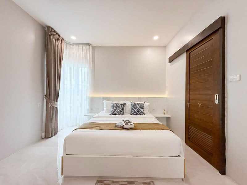 2S0236 Pool villa for sale 19,900,000 baht 4 bedroom 5 bathroom at cherngtalay have fully furnished, Phuket, Choeng Thale, Thalang, Phuket, 4 Bedrooms, 320 sqm, Villa For Sale, by PK LIFE Property, 500186510 - DDproperty.com