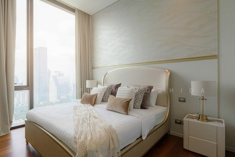 The Residences at Sindhorn Kempinski : เดอะ เรสซิเดนซ์ แอท สินธร เคมปินสกี้, กรุงเทพ, 88 ซอยต้นสน ถนน สารสิน, ลุมพินี, ปทุมวัน, กรุงเทพ, 336 ตร.ม., คอนโด ขาย, โดย Chatuphon Mochida, 500186525 - DDproperty.com