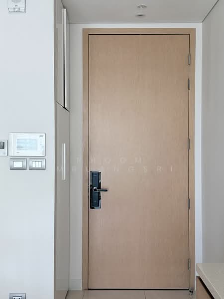 Sindhorn Residence, Bangkok, 54 Soi Ton Son, Lumphini, Pathum Wan, Bangkok, 1 Bedroom, 74 sqm, Condo For Rent, by Phoom Imruangsri, 500186561 - DDproperty.com