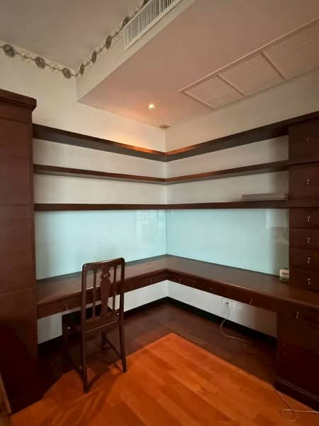 The Lofts Yennakart, Bangkok, 366 ์Soi Nang Linchi Yenakat Road, Chong Nonsi, Yan Nawa, Bangkok, 2 Bedrooms, 93 sqm, Condo For Rent, by Phoom Imruangsri, 500186563 - DDproperty.com