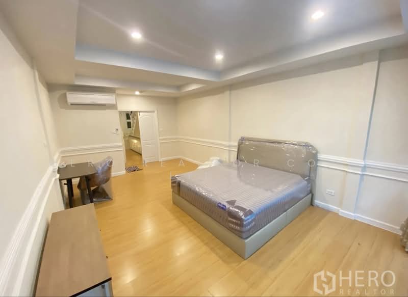 For rent Home Office 225 sqm in Wang Mai, Pathum Wan, Bangkok BTS National Stadium HRE00385, Bangkok, Wang Mai, Pathum Wan, Bangkok, 3 Bedrooms, 225 sqm, Townhouse For Rent, by Hero Realtor Co., Ltd., 500186573 - DDproperty.com