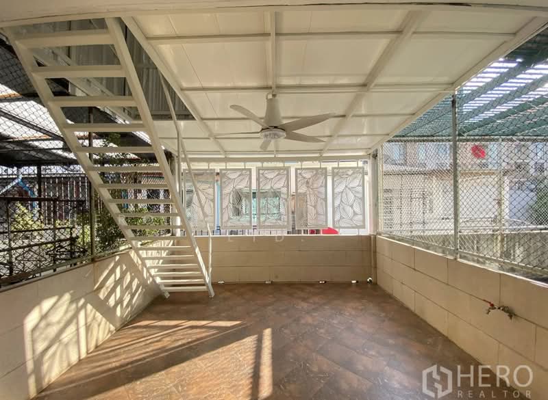 For rent Home Office 225 sqm in Wang Mai, Pathum Wan, Bangkok BTS National Stadium HRE00385, Bangkok, Wang Mai, Pathum Wan, Bangkok, 3 Bedrooms, 225 sqm, Townhouse For Rent, by Hero Realtor Co., Ltd., 500186573 - DDproperty.com