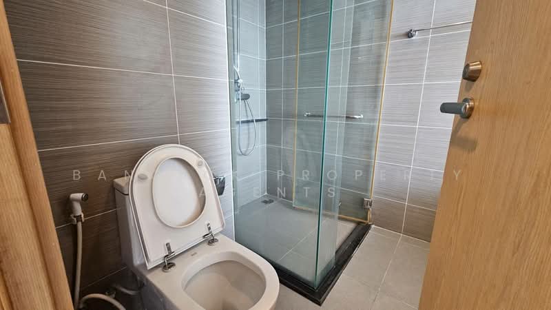 Siri At Sukhumvit, Bangkok, 902 Sukhumvit Road, Phra Kanong, Khlong Toei, Bangkok, 2 Bedrooms, 70 sqm, Condo For Rent, by BANGKOK PROPERTY AGENTS, 500186583 - DDproperty.com