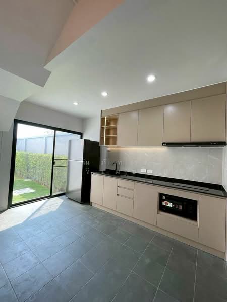 Pimnara Srinakarin-Bangna, Samut Prakan, Nam Daeng Road, Bang Kaeo, Bang Plee, Samut Prakan, 4 Bedrooms, 183 sqm, Single Detached House For Rent, by ณภัทร พรสิริเมธากุล, 500186595 - DDproperty.com