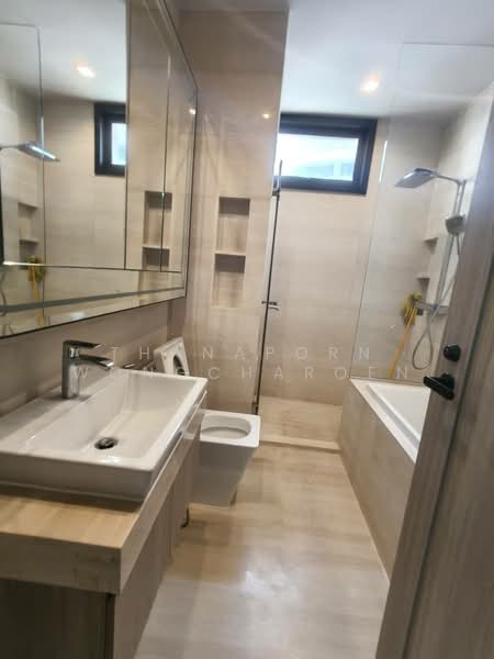 The XXXIX By Sansiri, Bangkok, 300 Soi Sukhumvit 39, Khlong Tan Nua, Watthana, Bangkok, 1 Bedroom, 56 sqm, Condo For Sale, by Thanaporn Wongcharoen, 500186603 - DDproperty.com