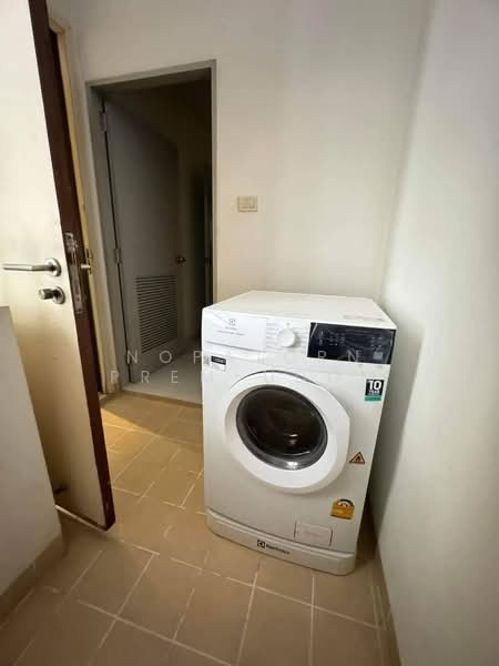 Fullerton Sukhumvit, Bangkok, Sukhumvit Road, Khlong Tan Nua, Watthana, Bangkok, 3 Bedrooms, 152 sqm, Condo For Rent, by Nopatorn Prem-udom, 500186606 - DDproperty.com