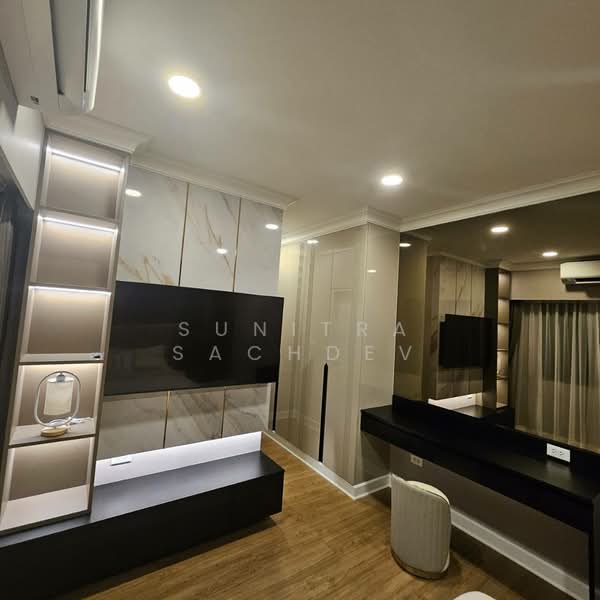 Centro Bangna, Samut Prakan, 111 Soi 3, Bang Kaeo, Bang Plee, Samut Prakan, 5 Bedrooms, 300 sqm, Single Detached House For Rent, by Sunitra Sachdev, 500186642 - DDproperty.com