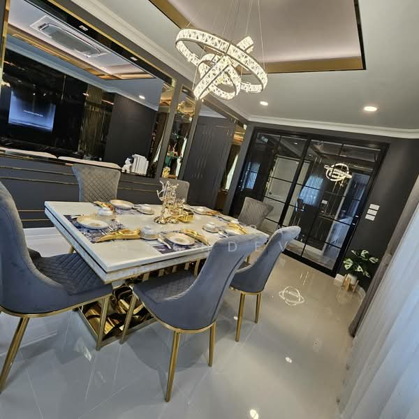 Centro Bangna, Samut Prakan, 111 Soi 3, Bang Kaeo, Bang Plee, Samut Prakan, 5 Bedrooms, 300 sqm, Single Detached House For Rent, by Sunitra Sachdev, 500186642 - DDproperty.com