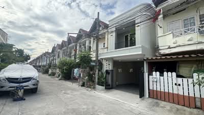 ขาย - Loet Ubon Raminthra : เลิศอุบล รามอินทรา, กรุงเทพ