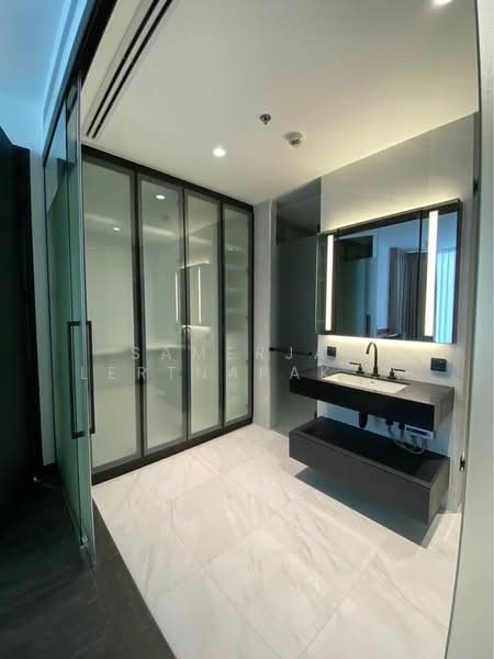 Tait Sathorn 12, Bangkok, Soi Sathorn 12, Sathorn Road, Silom, Bang Rak, Bangkok, 1 Bedroom, 68 sqm, Condo For Rent, by Samerjai Lertnapakriengkai, 500186669 - DDproperty.com