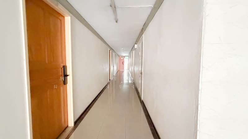 Ratchada City Condominium, Bangkok, 98 Pracha Rat Bamphen 7 Alley, Huai Khwang, Huai Khwang, Bangkok, 1 Bedroom, 29 sqm, Condo For Sale, by พงษ์ประเสริฐ ผาแดงจงเจริญ, 500186680 - DDproperty.com