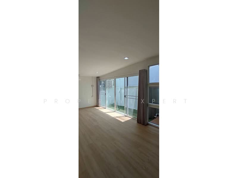 หมู่บ้าน 84 แมนชั่น : Baan 84 Mansion, กรุงเทพ, วังทองหลาง, วังทองหลาง, กรุงเทพ, 250 ตร.ม., ทาวน์เฮ้าส์ ขาย, โดย PropertyExpert, 500186702 - DDproperty.com