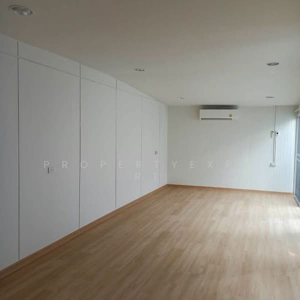 หมู่บ้าน 84 แมนชั่น : Baan 84 Mansion, กรุงเทพ, วังทองหลาง, วังทองหลาง, กรุงเทพ, 250 ตร.ม., ทาวน์เฮ้าส์ ขาย, โดย PropertyExpert, 500186702 - DDproperty.com