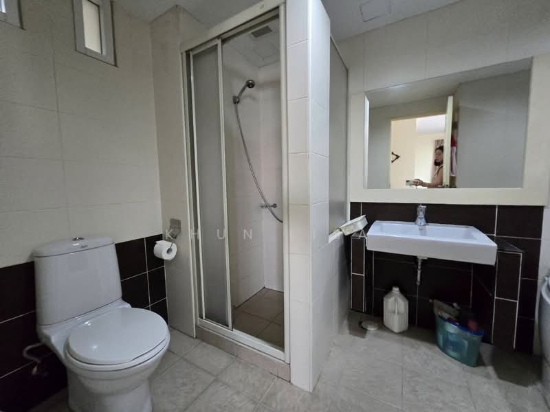 Lumpini Suite Ratchada-Rama 3, Bangkok, Soi Naradhiwat Rajanagarindra 30, Chong Nonsi, Yan Nawa, Bangkok, 3 Bedrooms, 109 sqm, Condo For Sale, by Khun Lisa, 500186713 - DDproperty.com