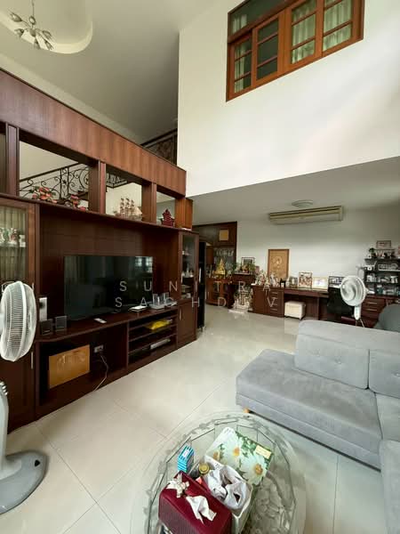 หมู่บ้านชลัฐฐา ซอยศรีนครินทร์ 24, Bangkok, Phatthanakan, Suan Luang, Bangkok, 5 Bedrooms, 324 sqm, Single Detached House For Sale, by Sunitra Sachdev, 500186746 - DDproperty.com