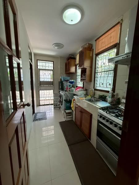 หมู่บ้านชลัฐฐา ซอยศรีนครินทร์ 24, Bangkok, Phatthanakan, Suan Luang, Bangkok, 5 Bedrooms, 324 sqm, Single Detached House For Sale, by Sunitra Sachdev, 500186746 - DDproperty.com