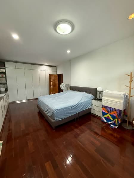 หมู่บ้านชลัฐฐา ซอยศรีนครินทร์ 24, Bangkok, Phatthanakan, Suan Luang, Bangkok, 5 Bedrooms, 324 sqm, Single Detached House For Sale, by Sunitra Sachdev, 500186746 - DDproperty.com