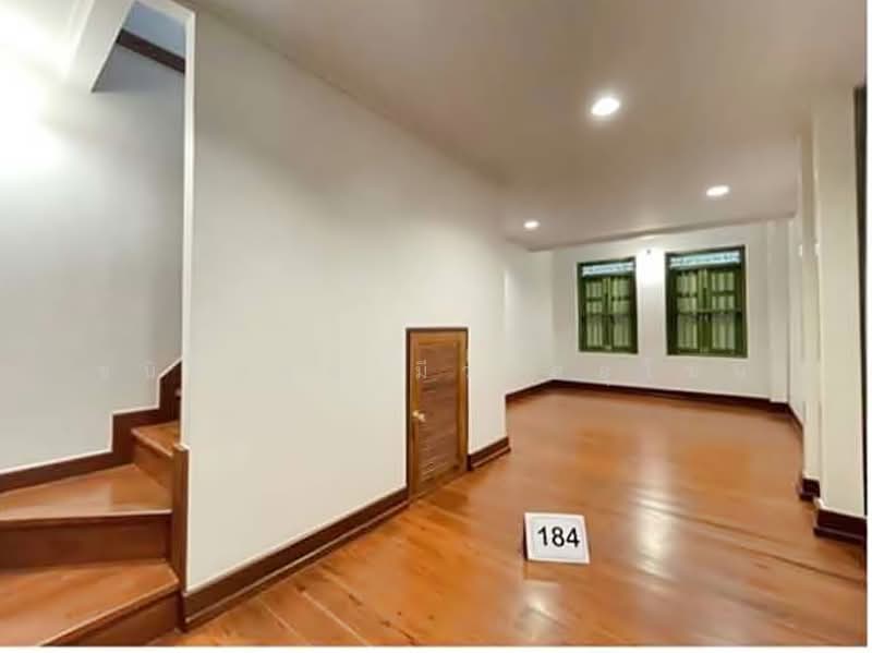 อาคาร 3 ชั้น 97-204 ตรม. ติดถนนเยาวราช ใกล้โรงแรมแกรนด์ไชน่า และ MRT สามยอด, กรุงเทพ, เยาวราช, จักรวรรดิ, สัมพันธวงศ์, กรุงเทพ, 204 ตร.ม., พื้นที่ขายของ ให้เช่า, โดย ชนิจนันท์ มีวงศ์อุโฆษ, 500186802 - DDproperty.com