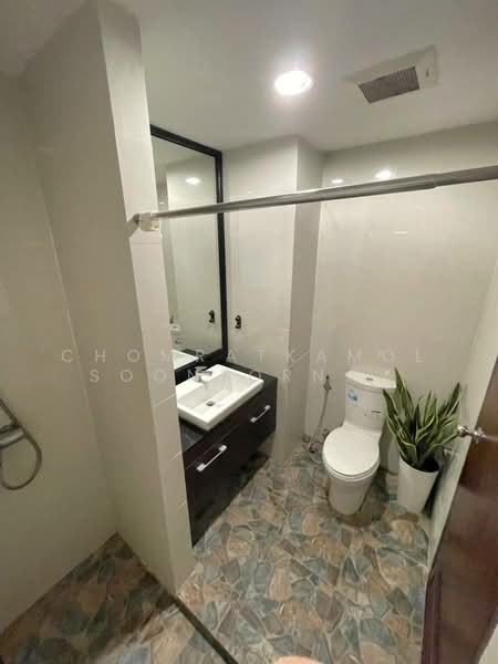 The Line Phahonyothin Park, Bangkok, 1090 Phahonyothin Road, Jom Phon, Chatuchak, Bangkok, 1 Bedroom, 38 sqm, Condo For Sale, by Chomratkamol Soontorntarawong (Gor), 500186874 - DDproperty.com