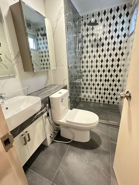 The Parkland Srinakarin, Samut Prakan, 577 Tambon Samrong Nua, Samrong Nua, Muang Samut Prakarn, Samut Prakan, 2 Bedrooms, 58 sqm, Condo For Rent, by วรัญญา โคตรสมบัติ, 500186932 - DDproperty.com