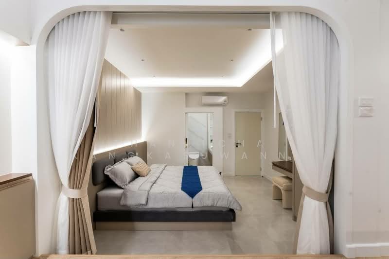 บ้านพักตากอากาศ พูลวิลล่า, Phetchaburi, Bang Kaeo, Ban Laem, Phetchaburi, 3 Bedrooms, 235 sqm, Single Detached House For Sale, by Thanitcha Kangkasuwanno, 500186951 - DDproperty.com